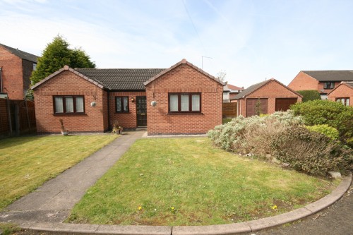 View Full Details for Chatsworth Close, Droylsden, Manchester