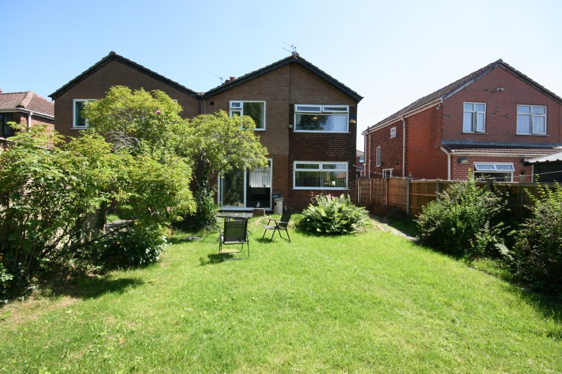 Ashdale Crescent, Droylsden, Manchester - Photo 13
