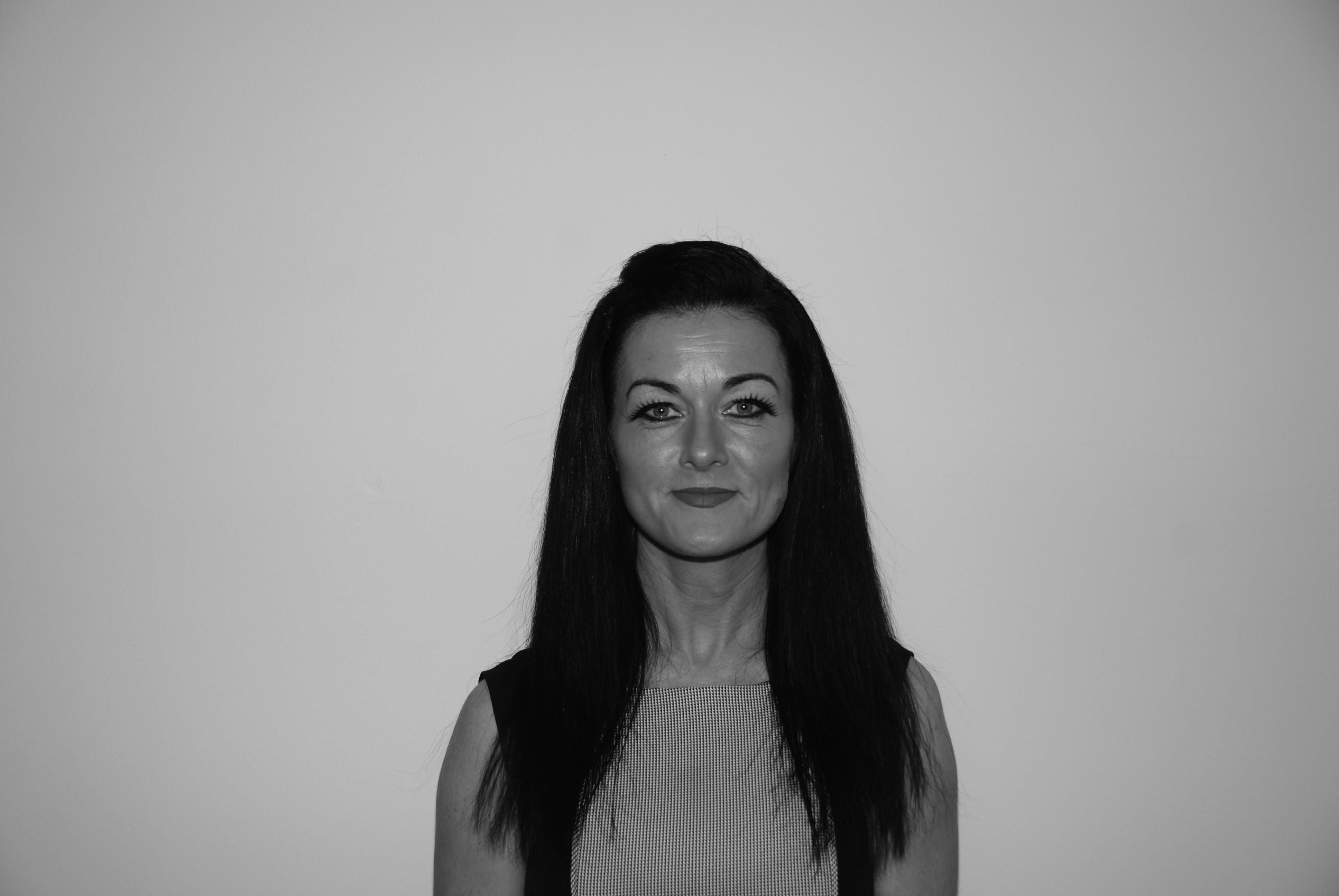 Wendy Farrell, Lettings